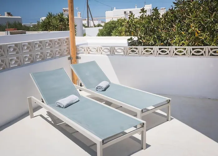Swell S2 Maisonette With Private Jacuzzi In Apartment Naousa (Paros)