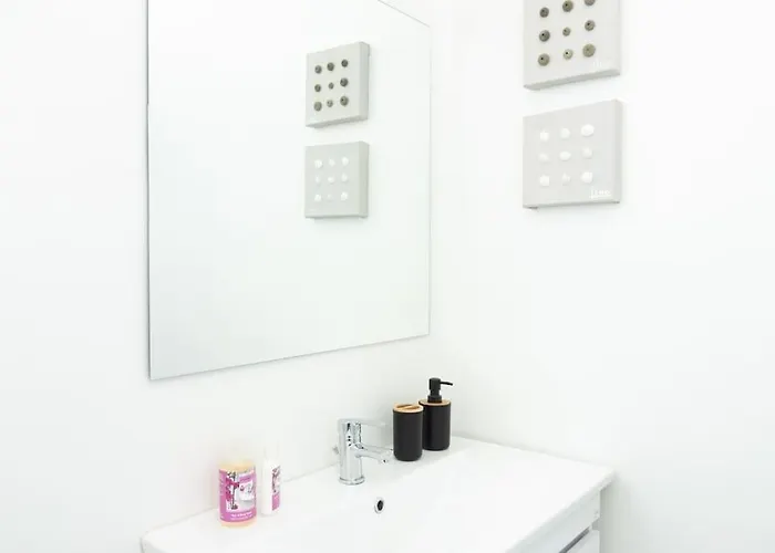 Swell S2 Maisonette With Private Jacuzzi In Apartment